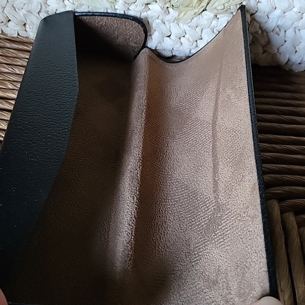 Burberry, black, sunglass/eyeglass, hard case